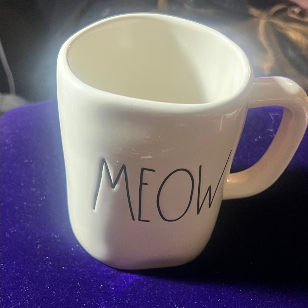 Rae Dunn White 'Meow' Mug